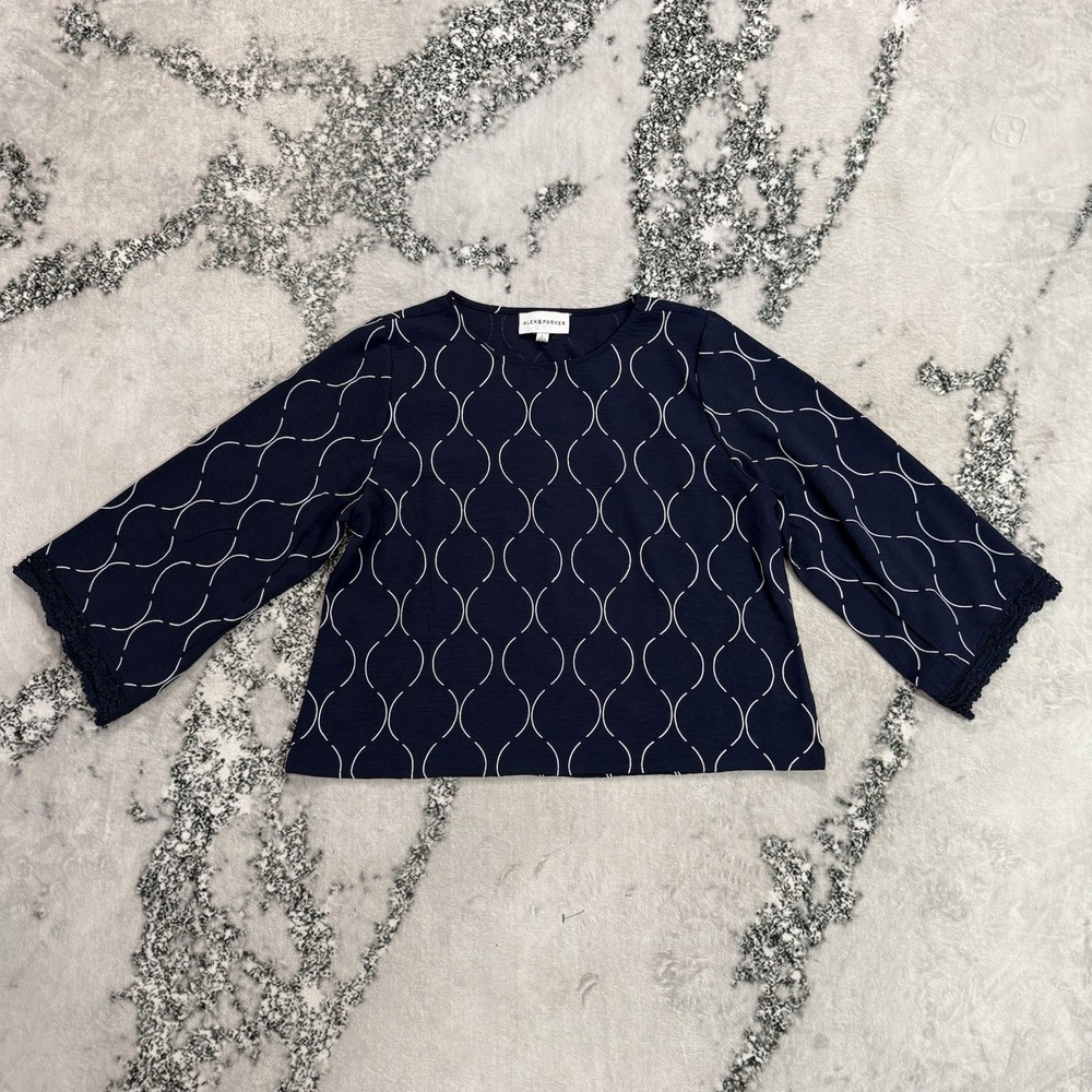 Alex & Parker Womens Sz Large Navy White Geometric Blouse Bell Sleeve Lace Trim